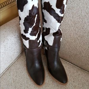 BCBG cowhide Boots